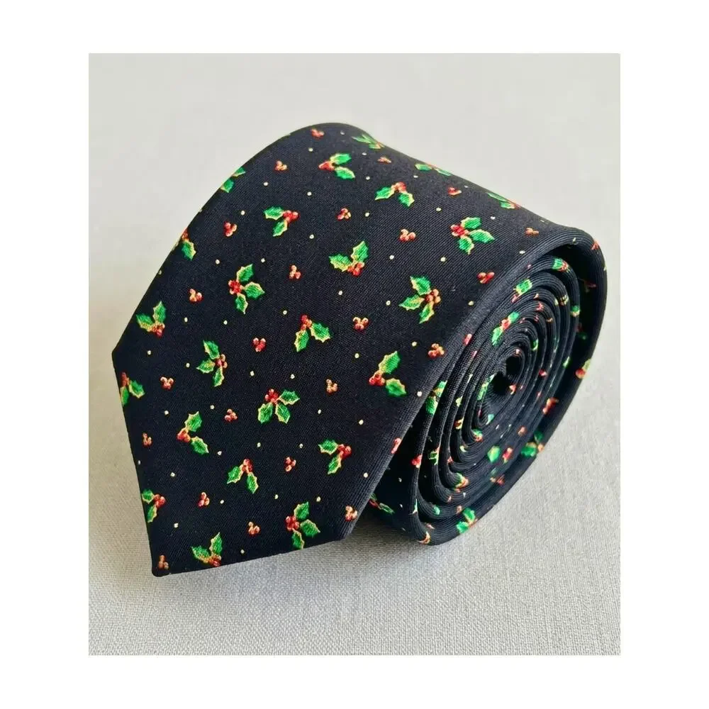 VERA BRADLEY Vintage Holly Print Christmas Tie USA | Holiday Cotton Tie